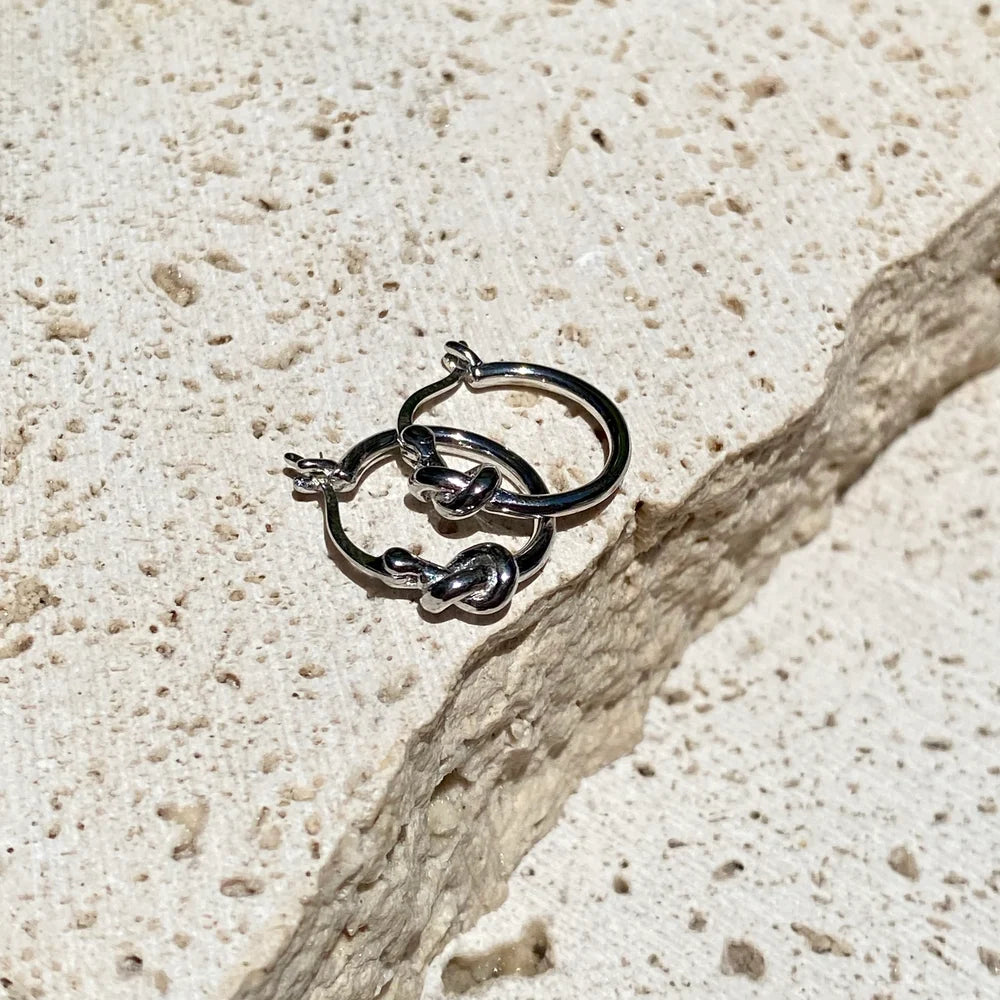 Knot Hoops