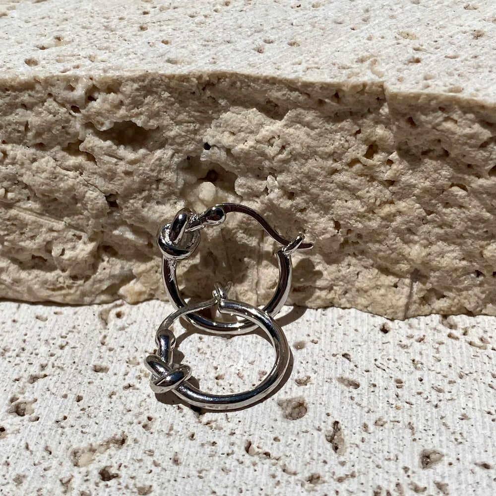 Knot Hoops