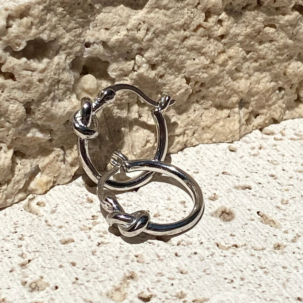 Knot Hoops