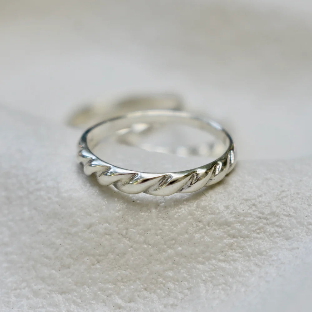 Cassie Ring