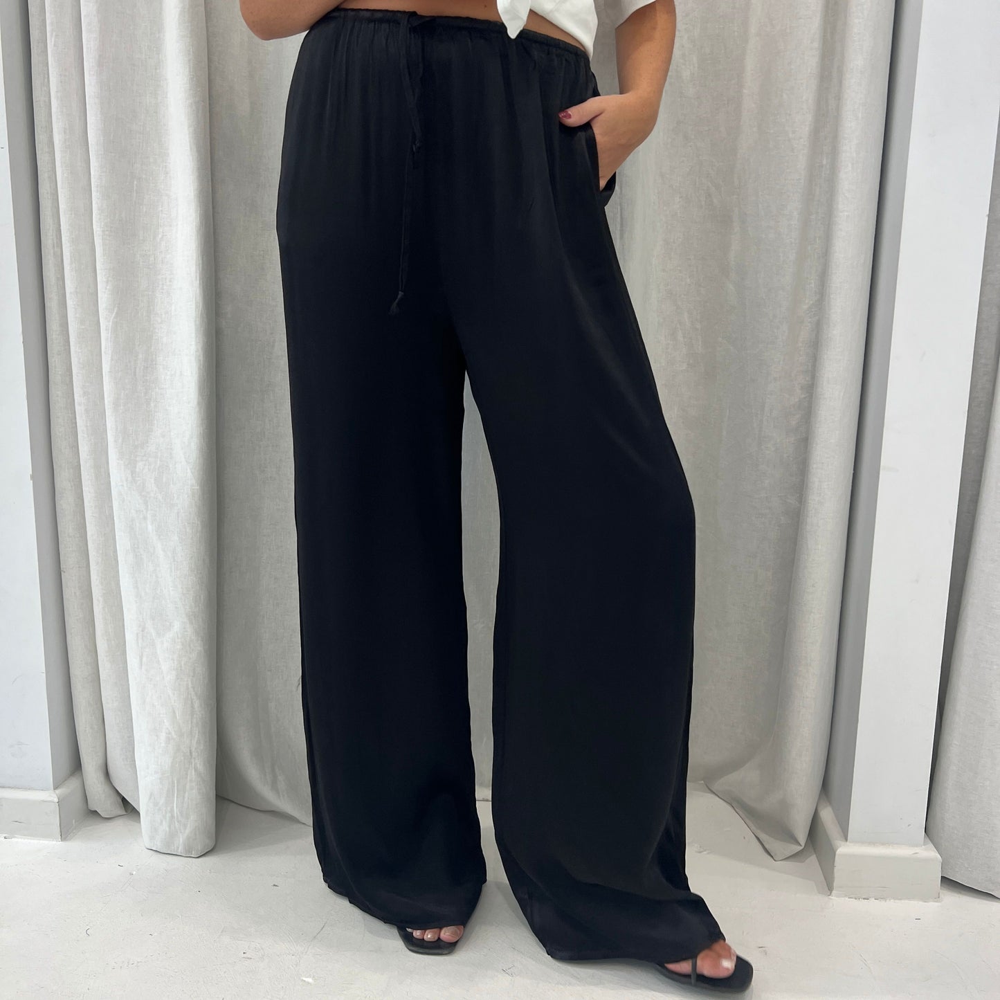 Hera Pant- Black
