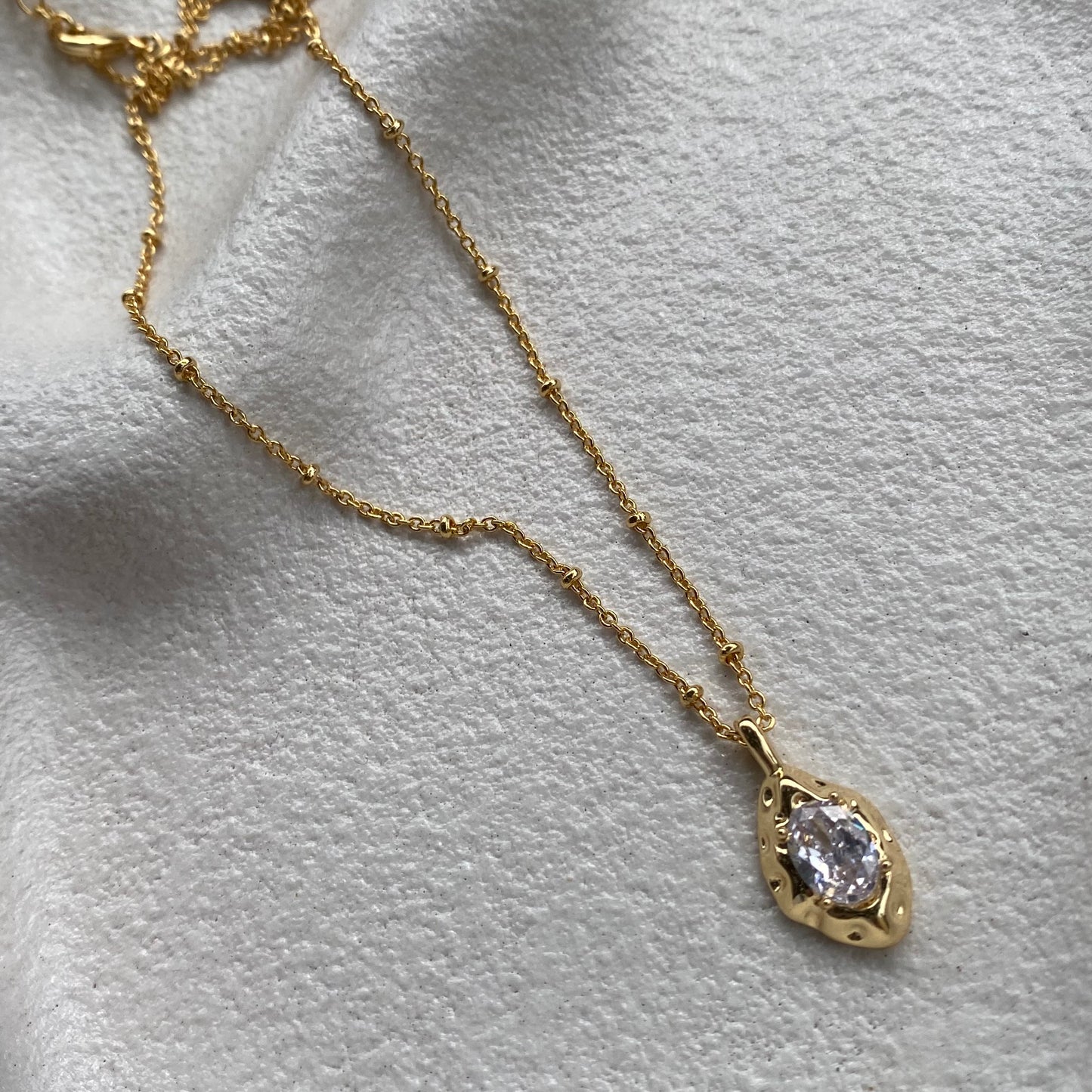 Ziggy Necklace - Crystal