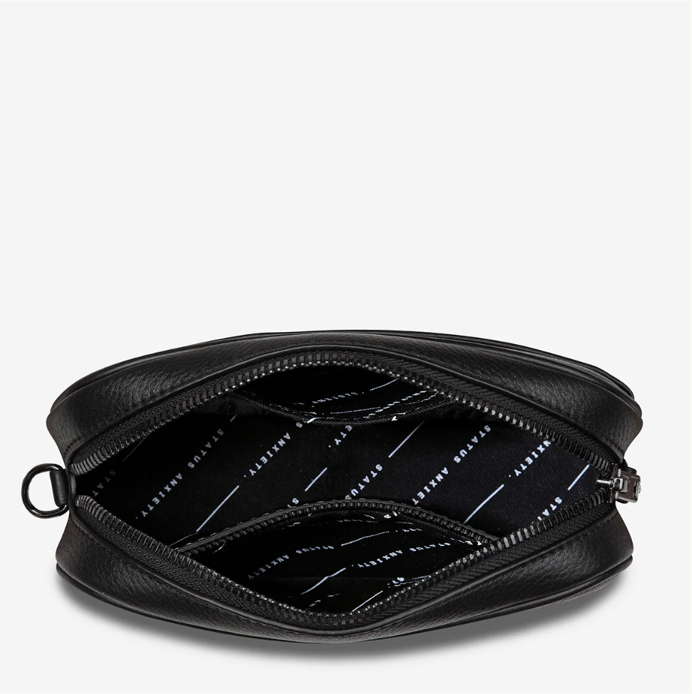 Plunder With Webbed Strap - Black