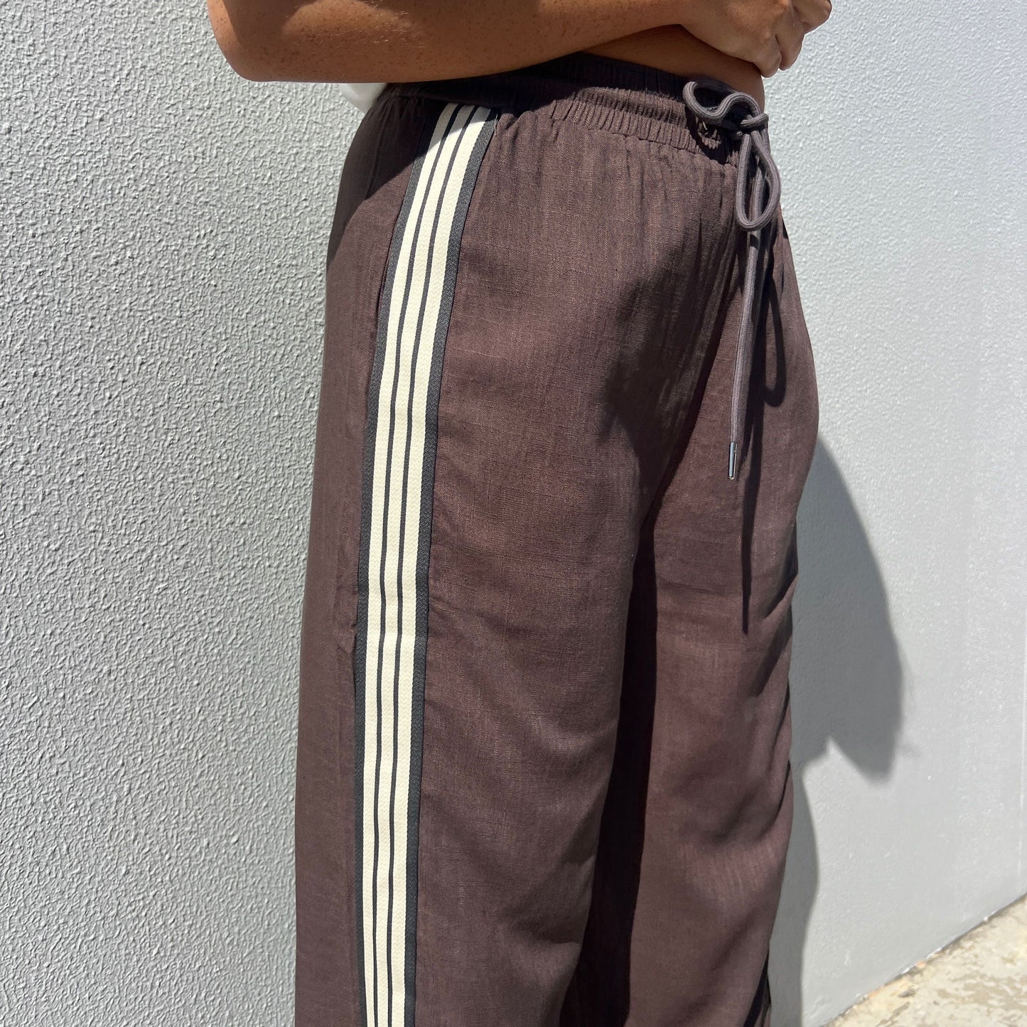 Lola Stripe Pant - Chocolate