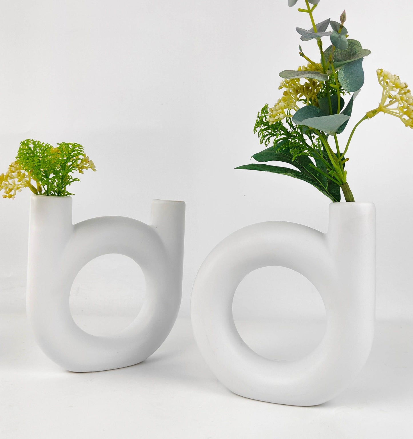 Amira Single Vessel Vase - CLICK & COLLECT ONLY