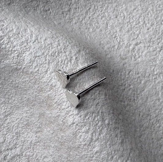 Bexter Heart Studs - Silver