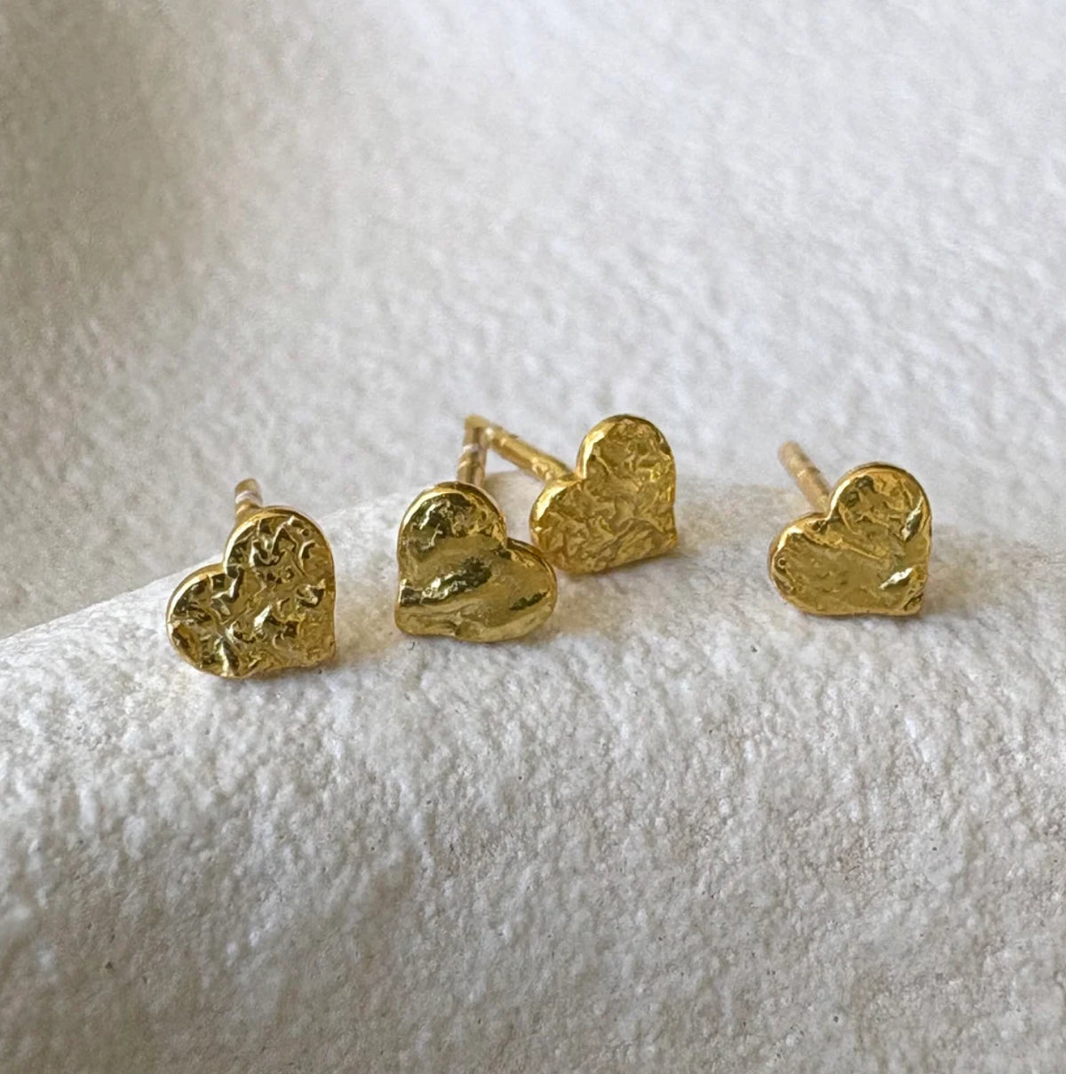 Bexter Heart Studs - Gold