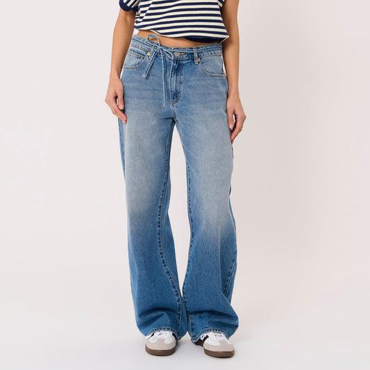 99 Low Baggy - Nicola Worn Tie