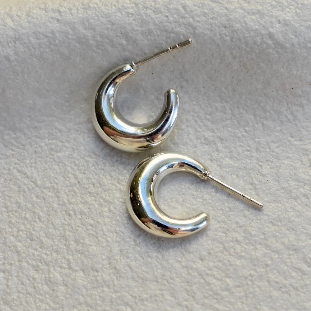 Mini Croissant Hoops Silver