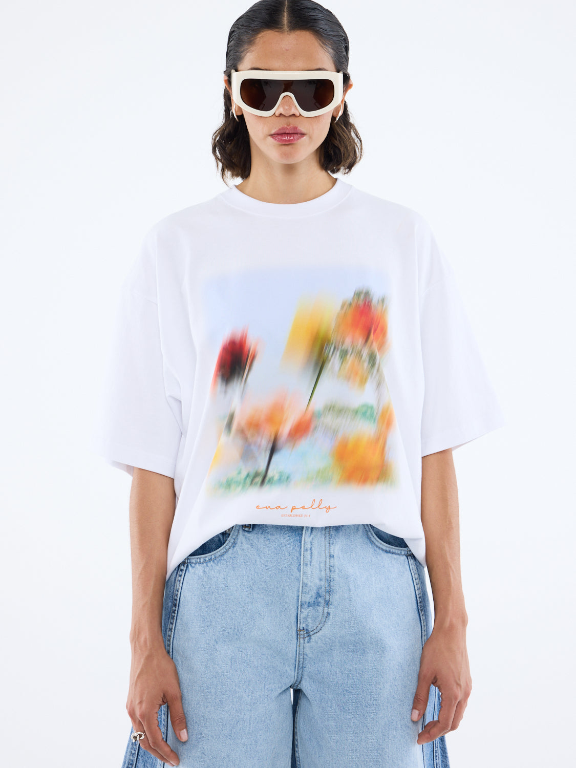 Blurred Daisy Tee
