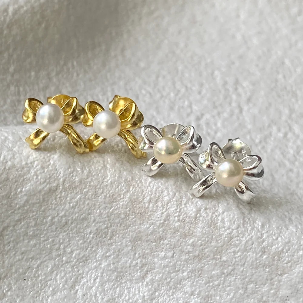 Ribbon Studs Gold