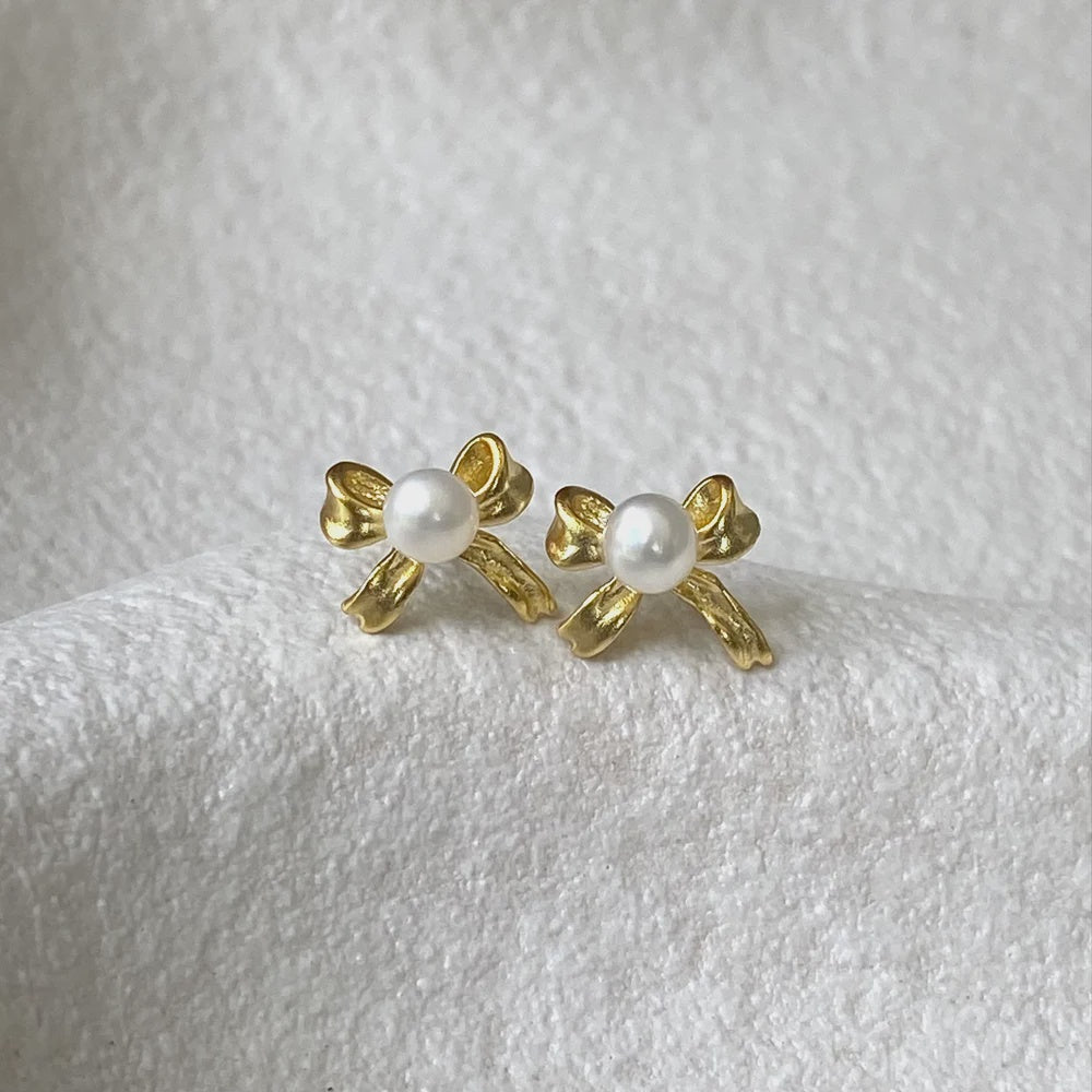 Ribbon Studs Gold