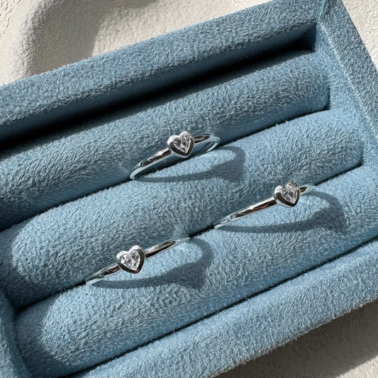 Petite Heart Ring Silver