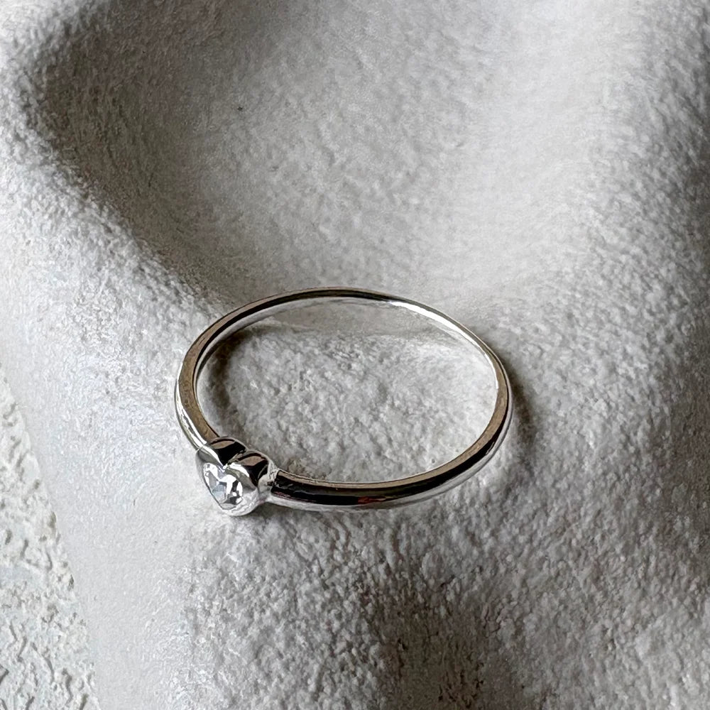 Petite Heart Ring Silver