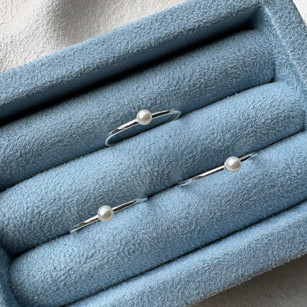 Petite Pearl Ring Silver