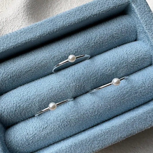 Petite Pearl Ring Silver