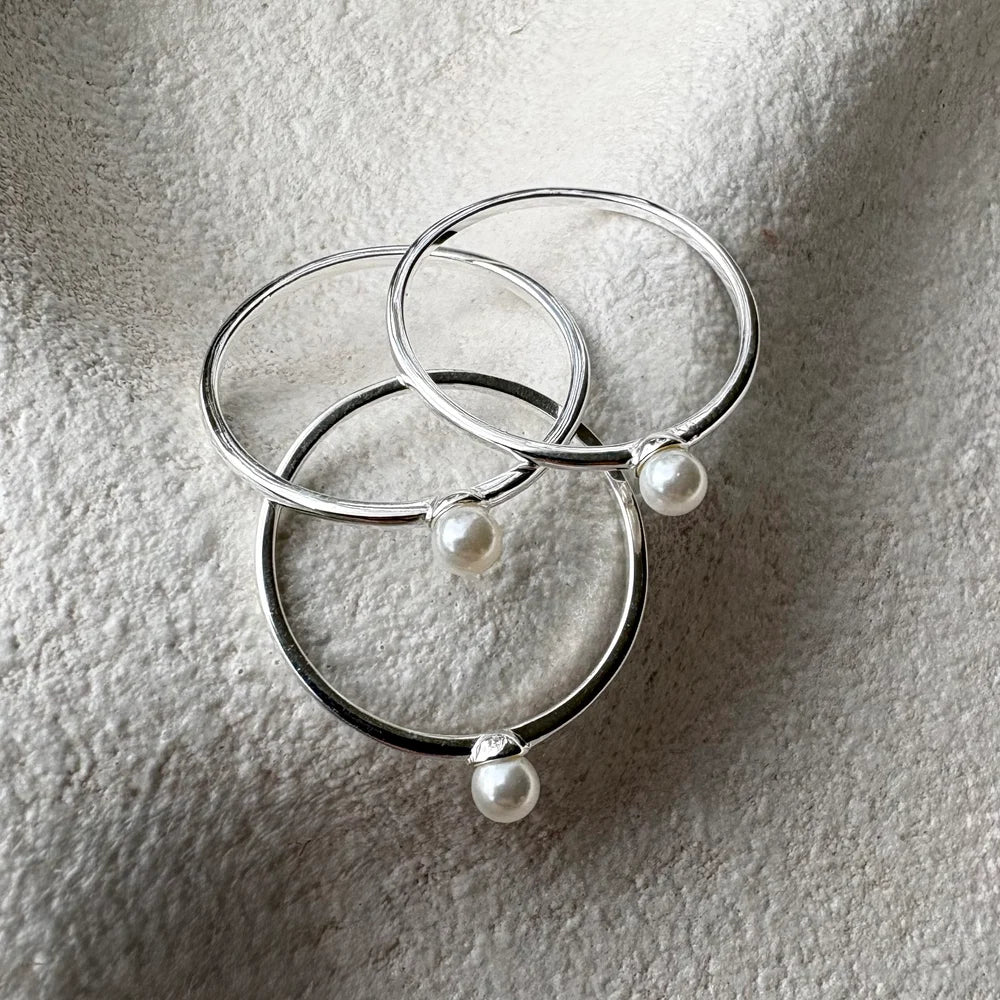 Petite Pearl Ring Silver