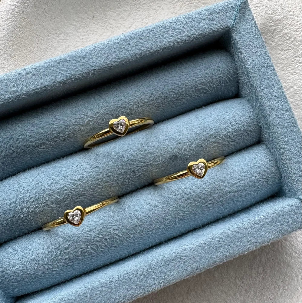 Petite Heart Ring Gold