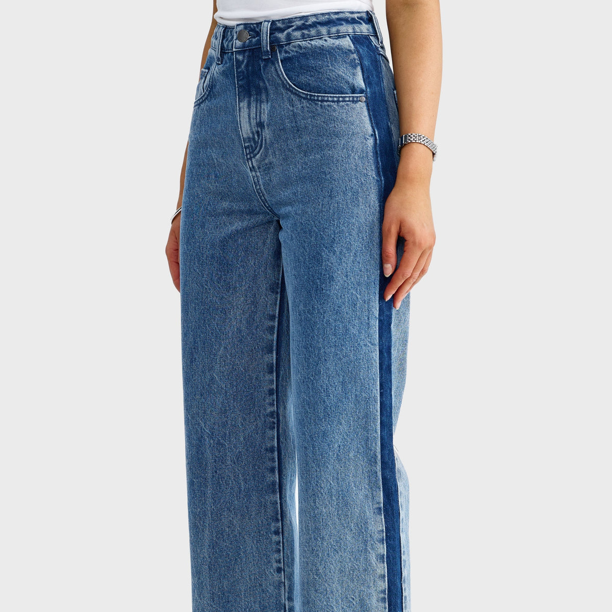 Cleo Contrast Side Panel Jean - Mid Blue
