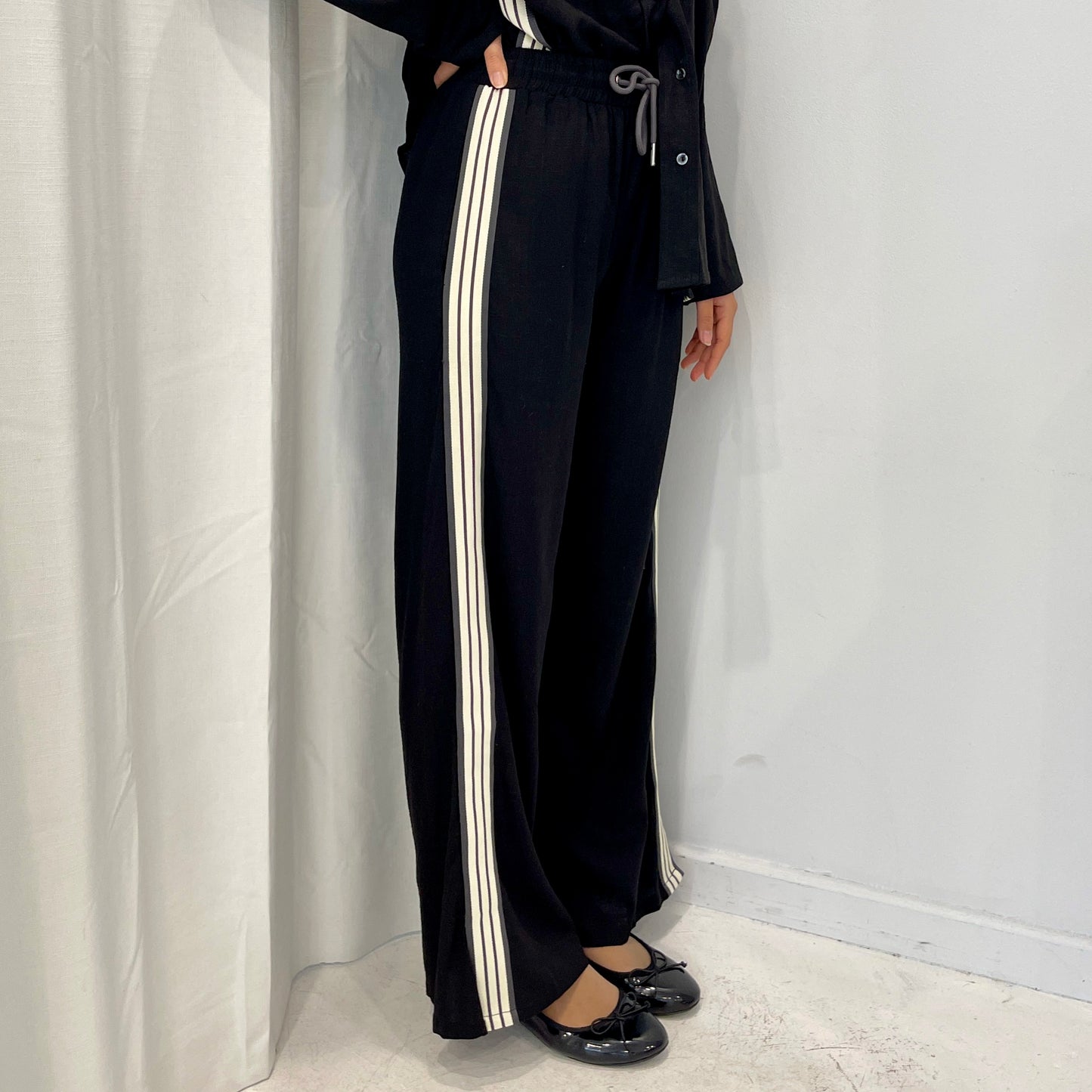 Lola Stripe Pant - Black