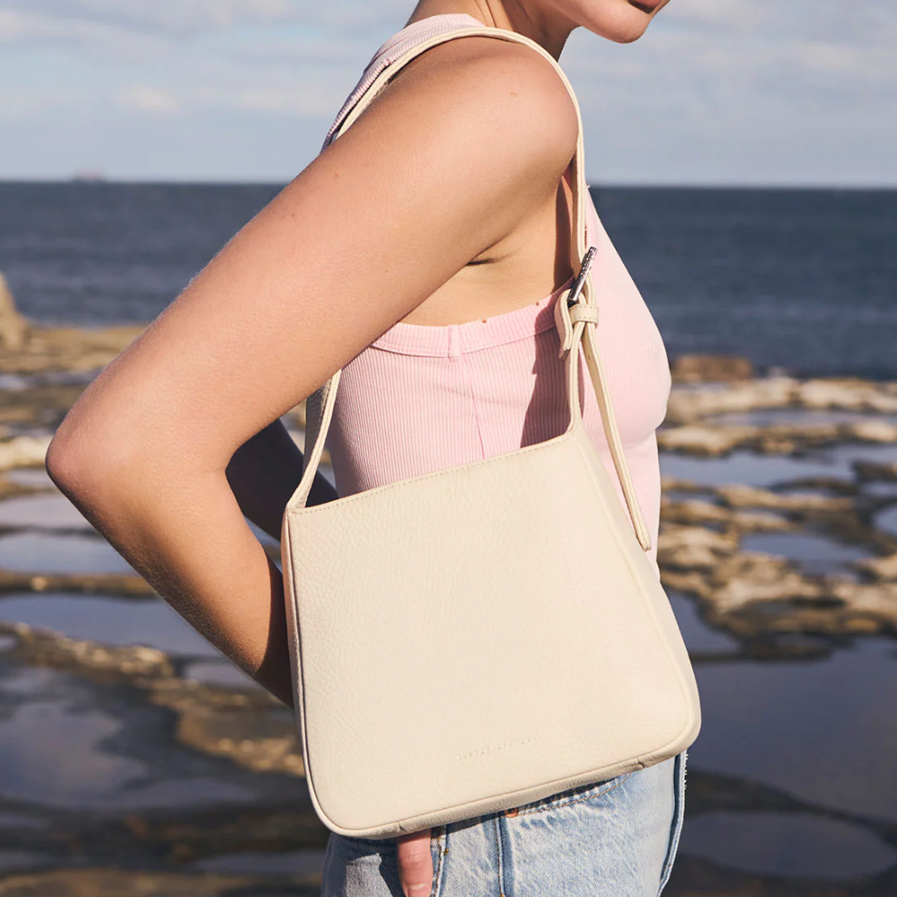 Slipping Away Bag - Chalk