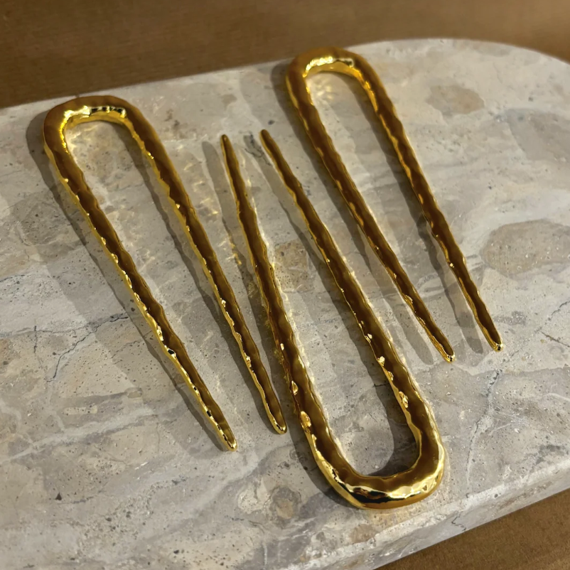 Louise Hammered French Pin in Gold