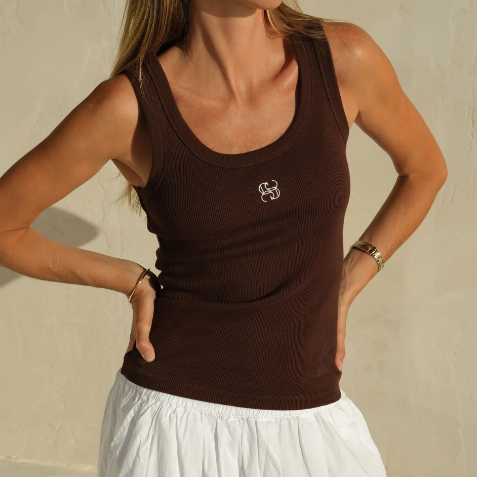 Zoe Contour Rib Scoop Tank - Brown