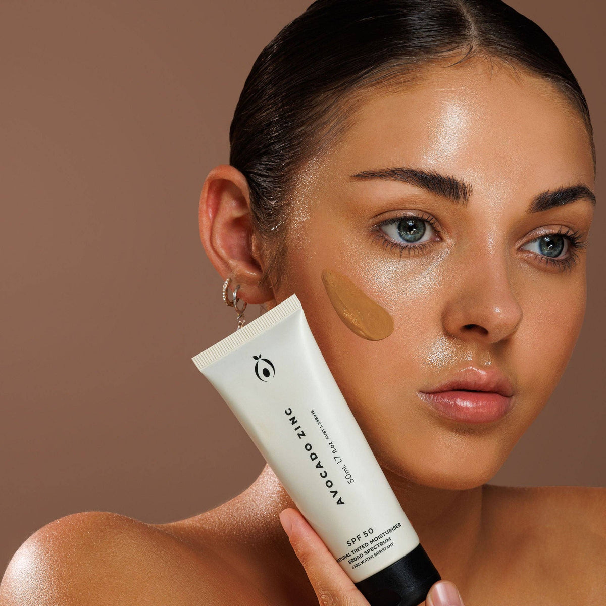 SPF 50 Natural Tinted Moisturiser: Light